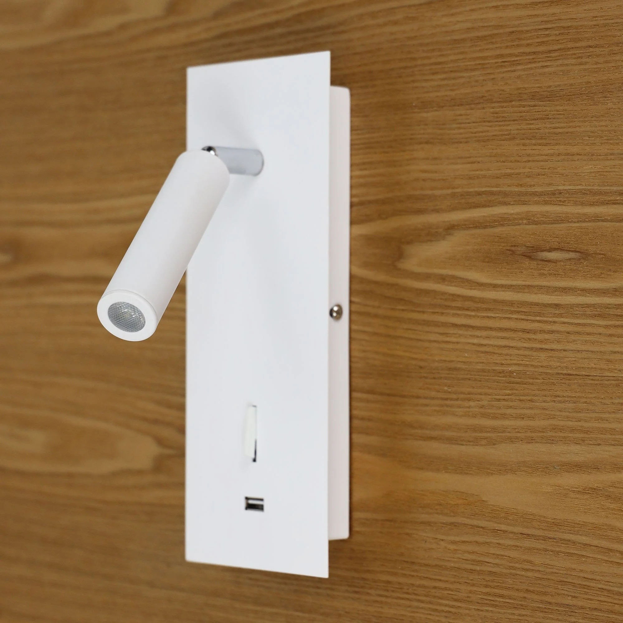 Hotel 3W Wall Light With USB 4000K White - OL52103WH - Image 2