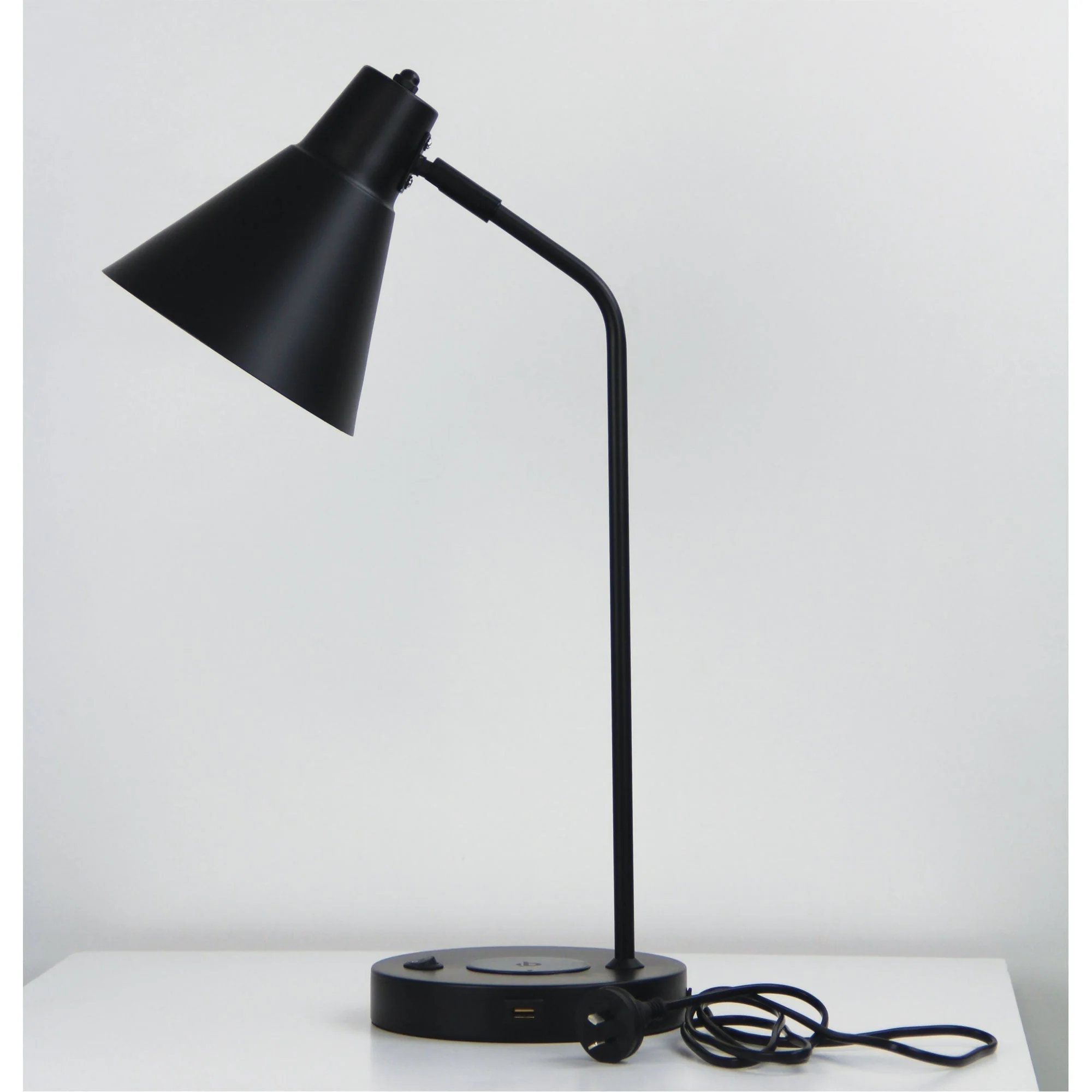 Targa Desk Lamp Black With USB+ - Image 3