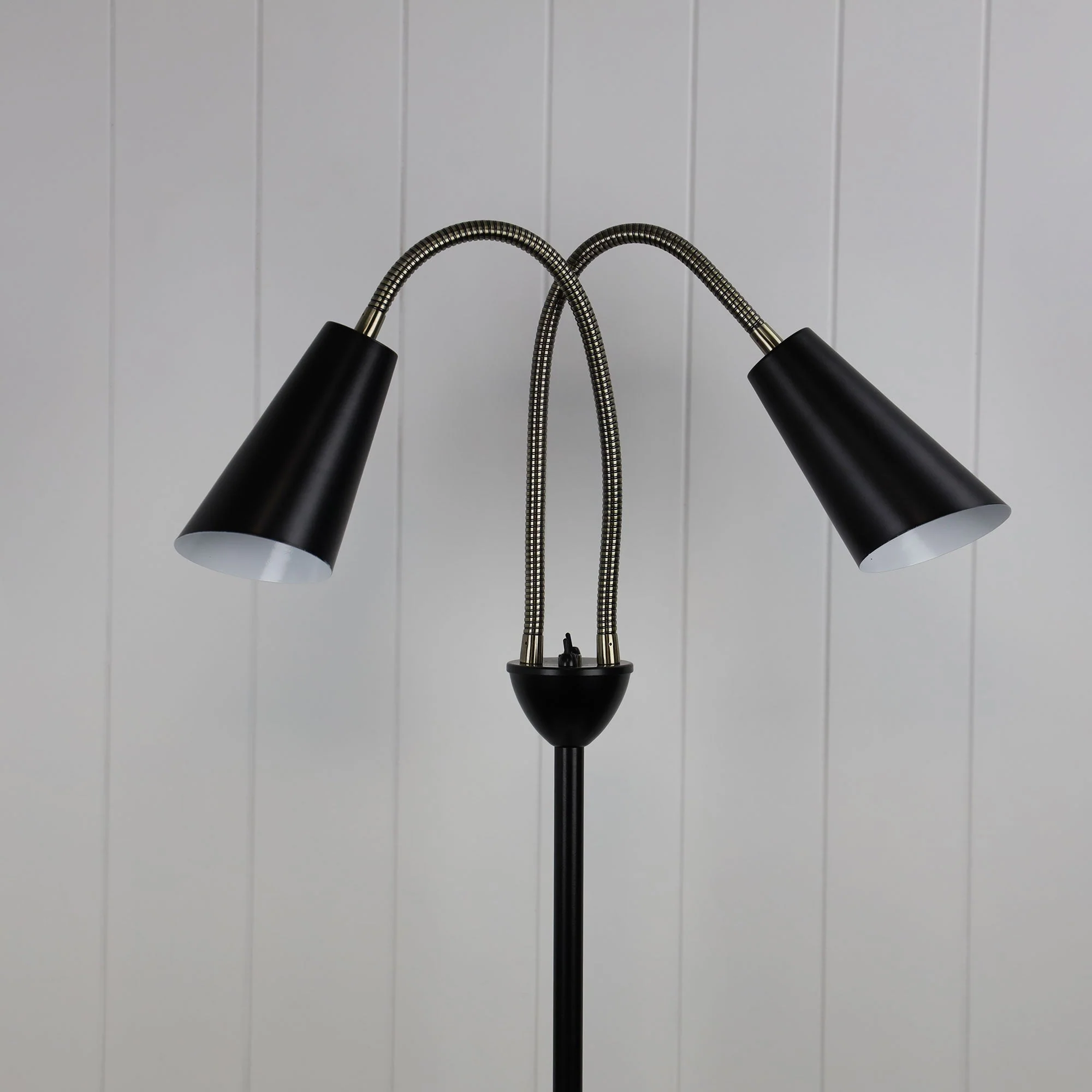 Walt 2 Light Floor Lamp Black & Antique Brass - SL98812AB - Image 2